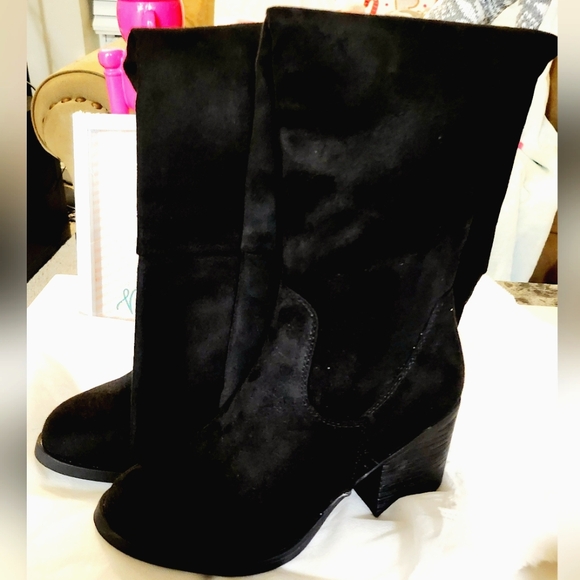Over the knee black suede boots, sz. 8 NWT - Picture 3 of 5